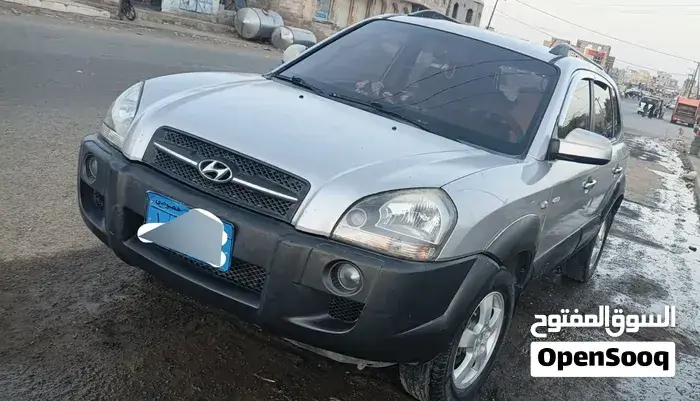 Hyundai Tucson 2004 photo 2