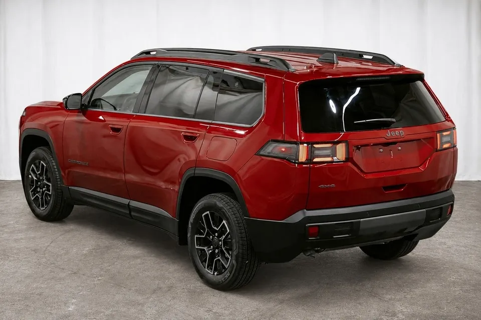 Jeep Cherokee 2026 photo 4