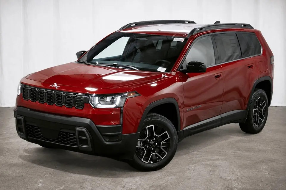 Jeep Cherokee 2026 photo 3