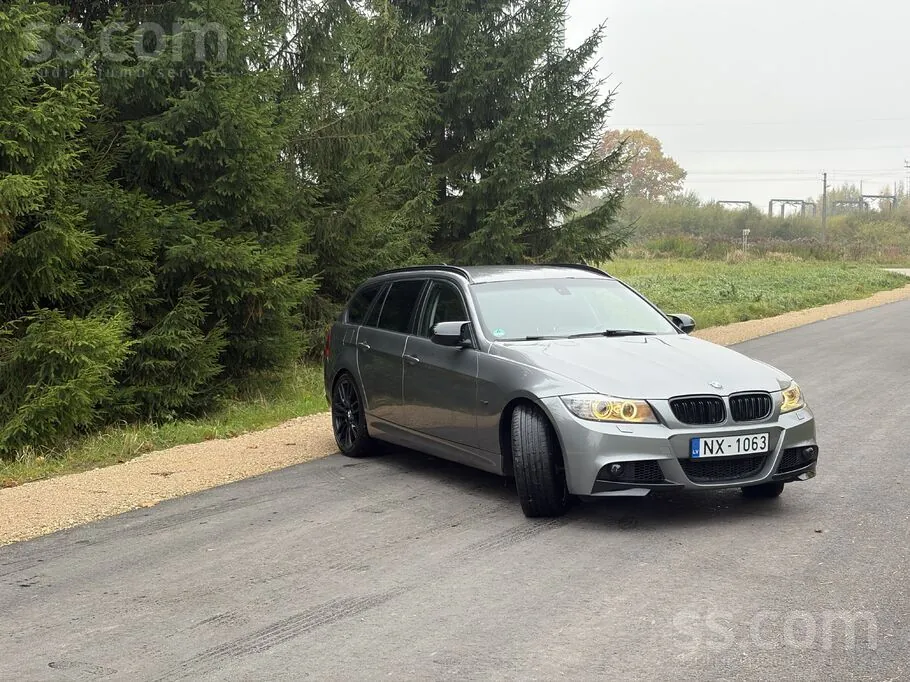 BMW 320 2012 photo 2