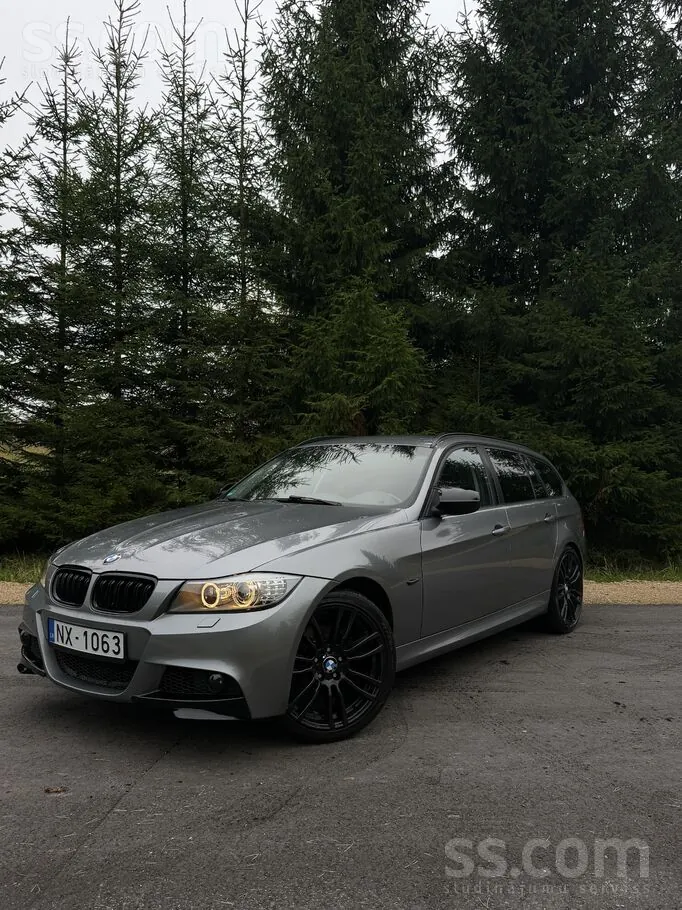 BMW 320