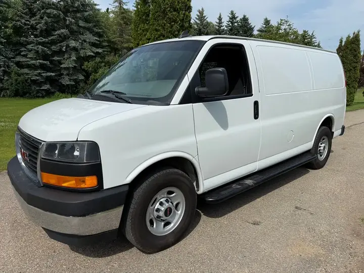 GMC Savana