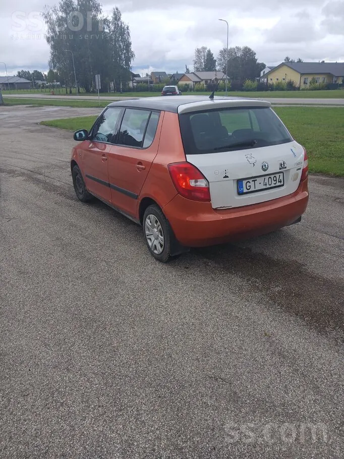 Skoda Fabia 2007 photo 4