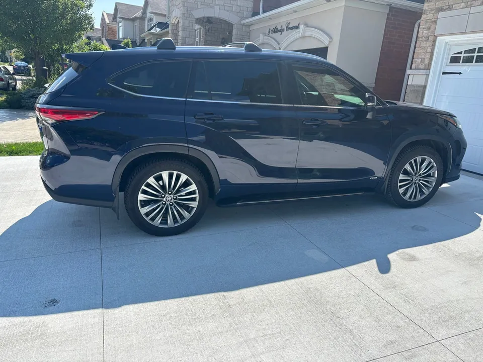 Toyota Highlander 2022 photo 4