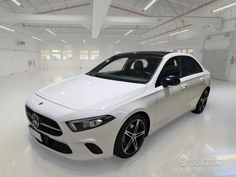 Mercedes-Benz A 200