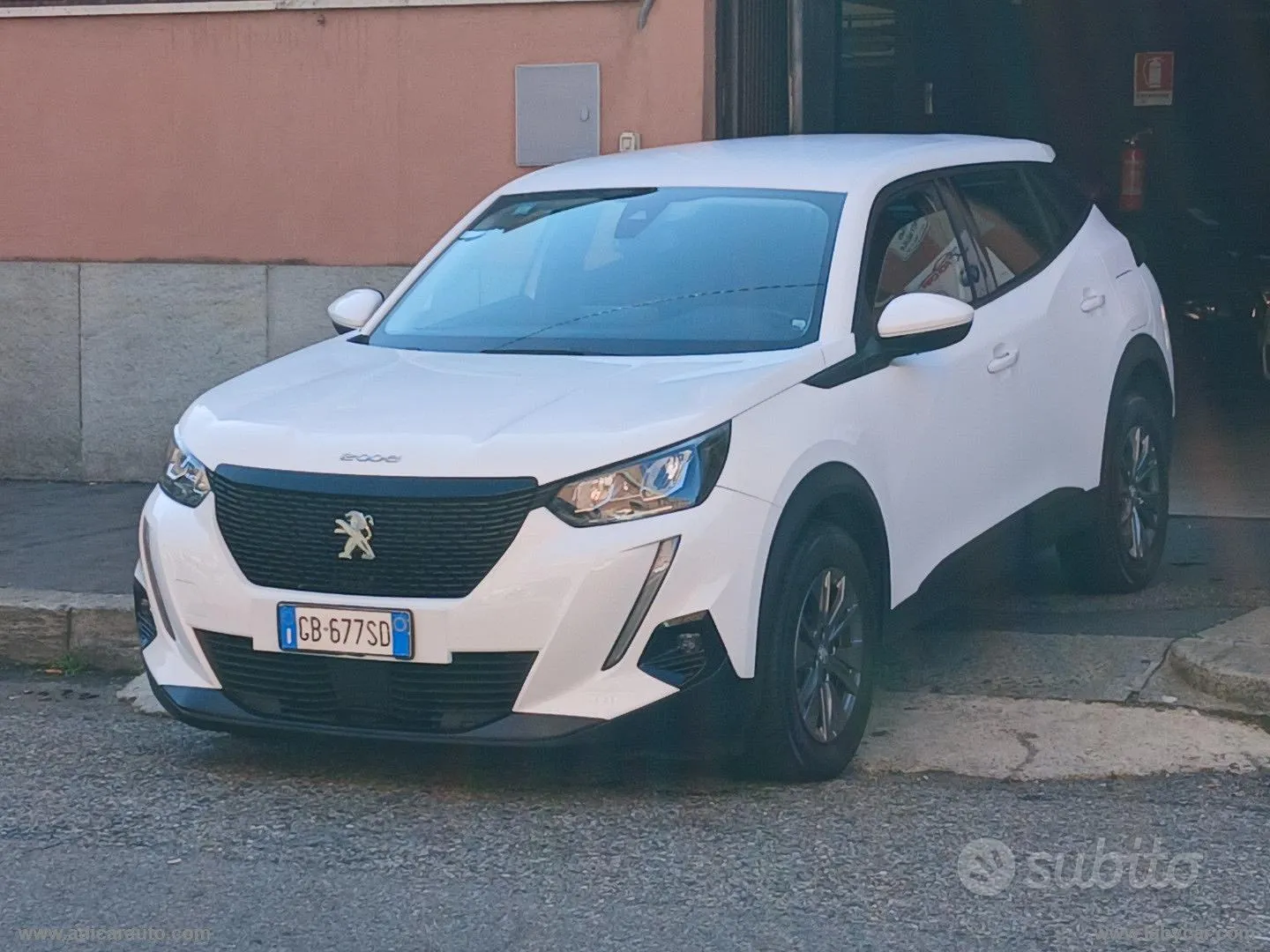 Peugeot 2008 2020 photo 3