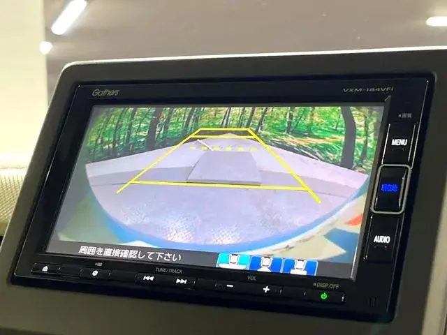 Honda N-Box 2018 photo 4