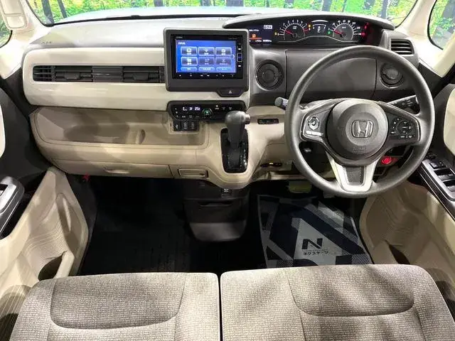 Honda N-Box 2018 photo 2