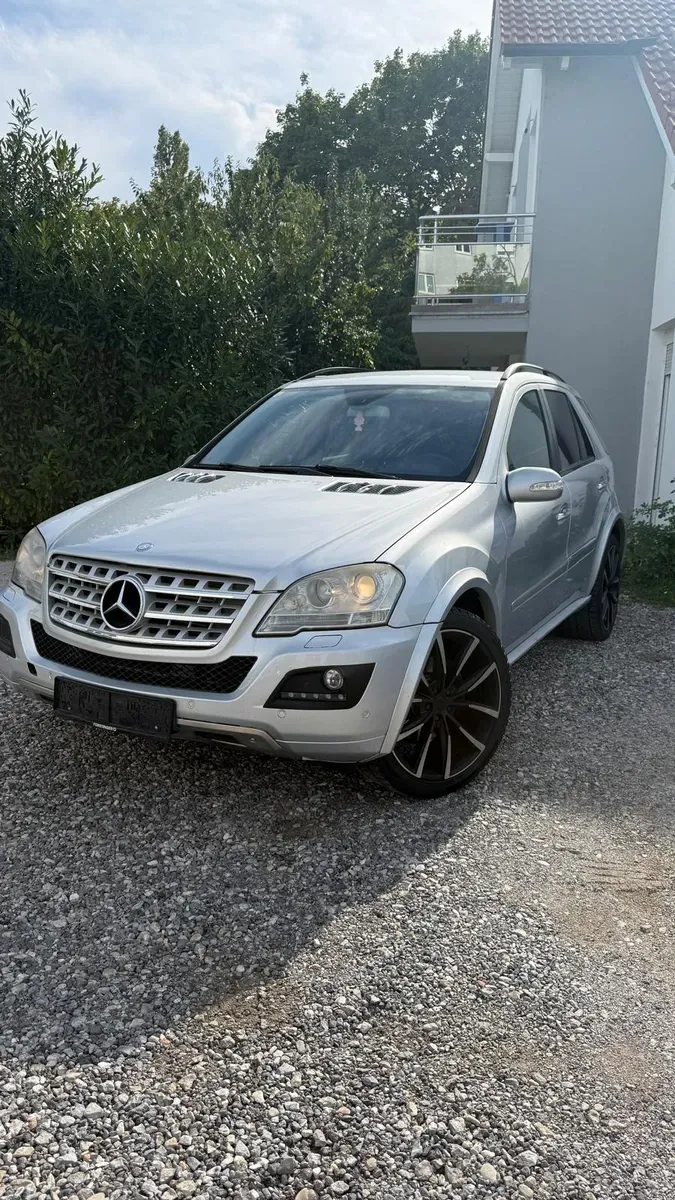 Mercedes-Benz M-Class 2007 photo 2
