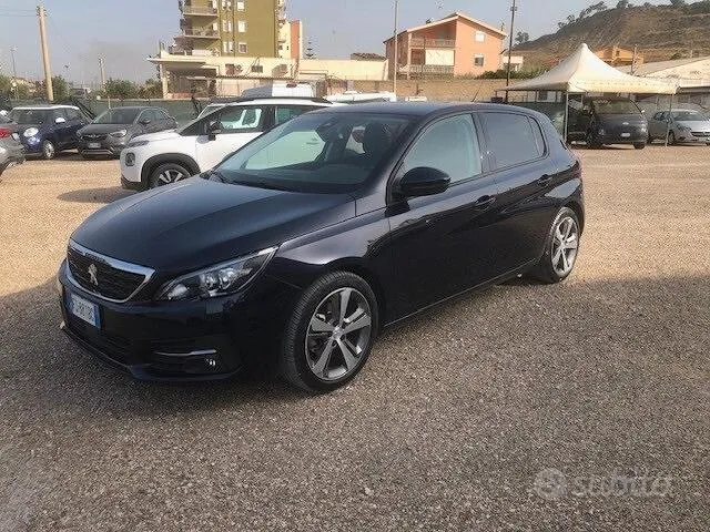 Peugeot 308 2018 photo 2