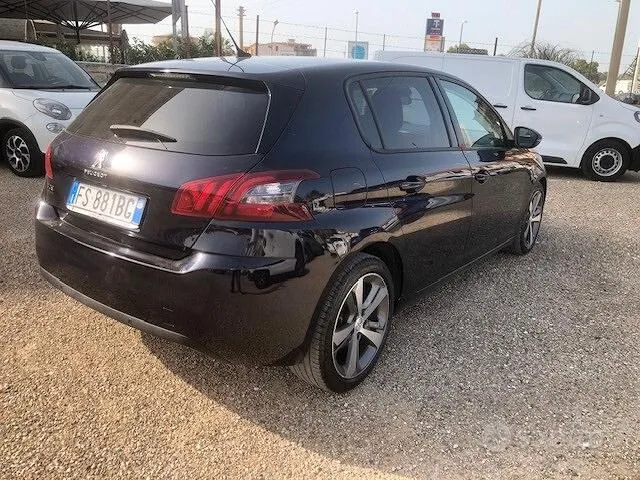 Peugeot 308 2018 photo 4