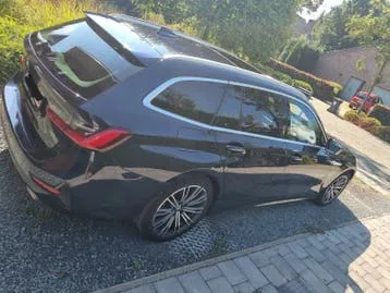 BMW 320I