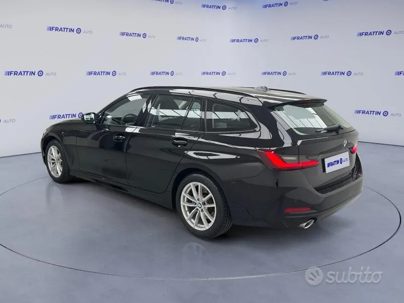 BMW 3 Series 2023 photo 2