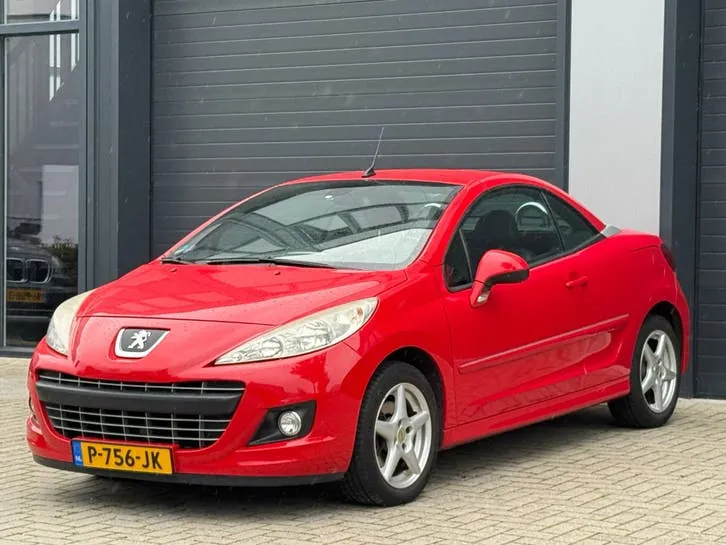 Peugeot 207 Cc 2012 photo 3