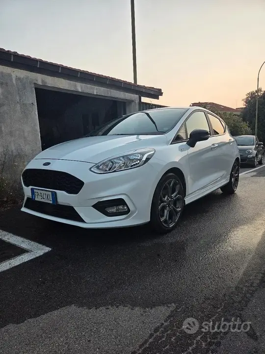 Ford Fiesta 2018 photo 3