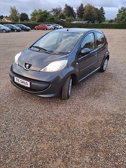Peugeot 107 2008 photo 2