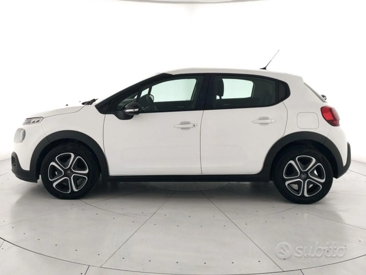 Citroen C3 2018 photo 2