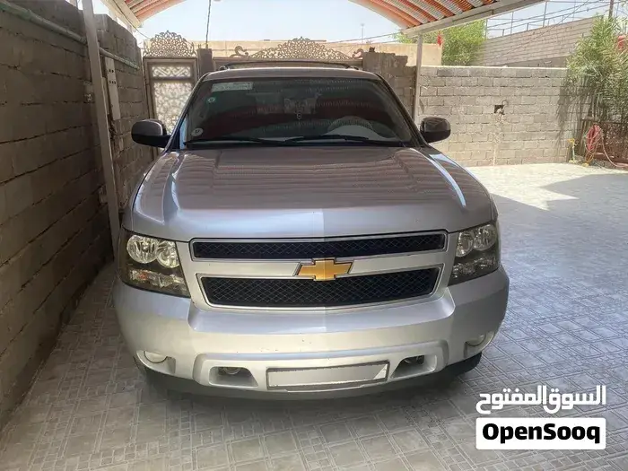 Chevrolet Tahoe 2012 photo 2