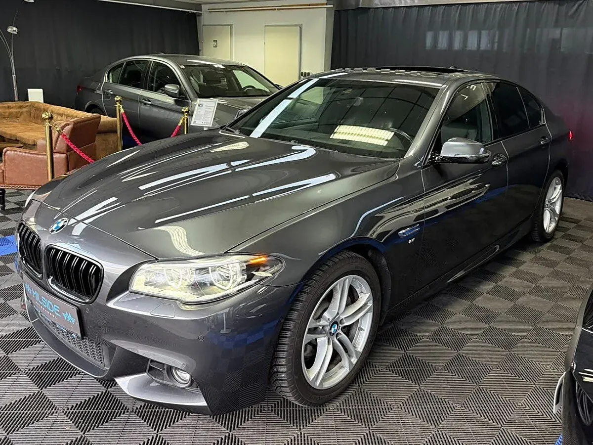 BMW 5 Series 2016 photo 2