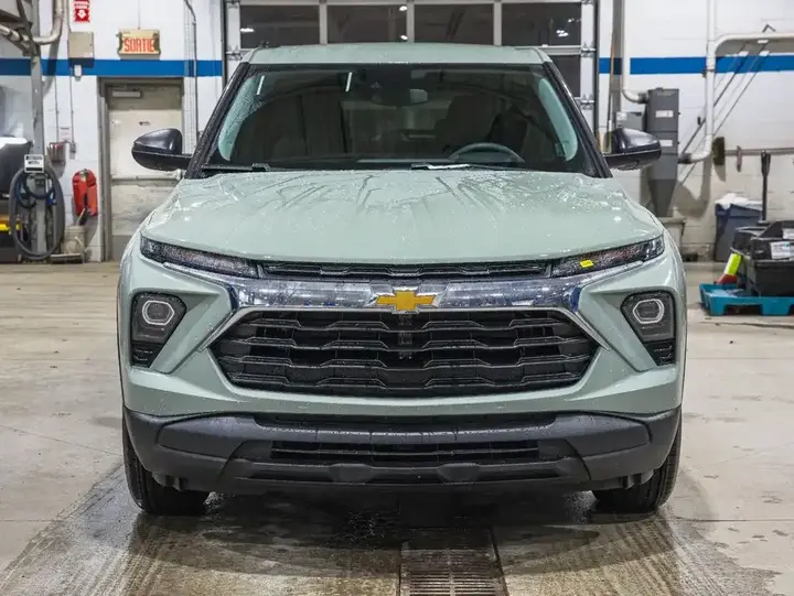 Chevrolet Trailblazer 2026 photo 2