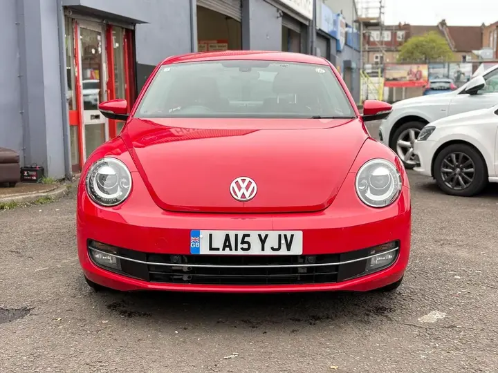 Volkswagen Beetle 2015 photo 2