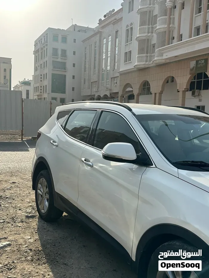 Hyundai Grand Santa Fe 2017 photo 5