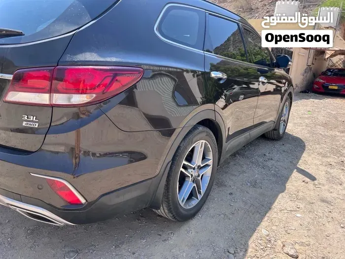 Hyundai Grand Santa Fe 2017 photo 4