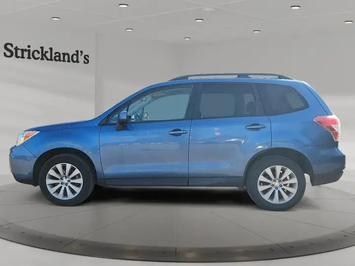 Subaru Forester 2016 photo 3