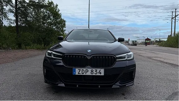 BMW 530E 2023 photo 2