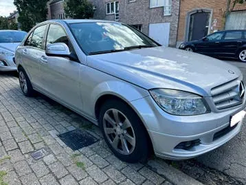 Mercedes-Benz C220