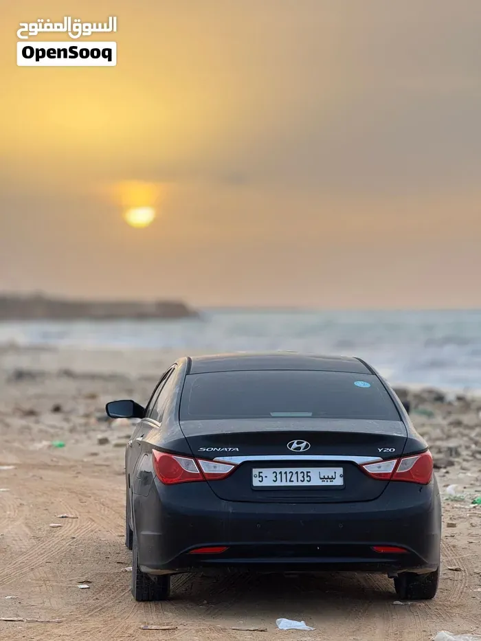 Hyundai Sonata 2011 photo 4
