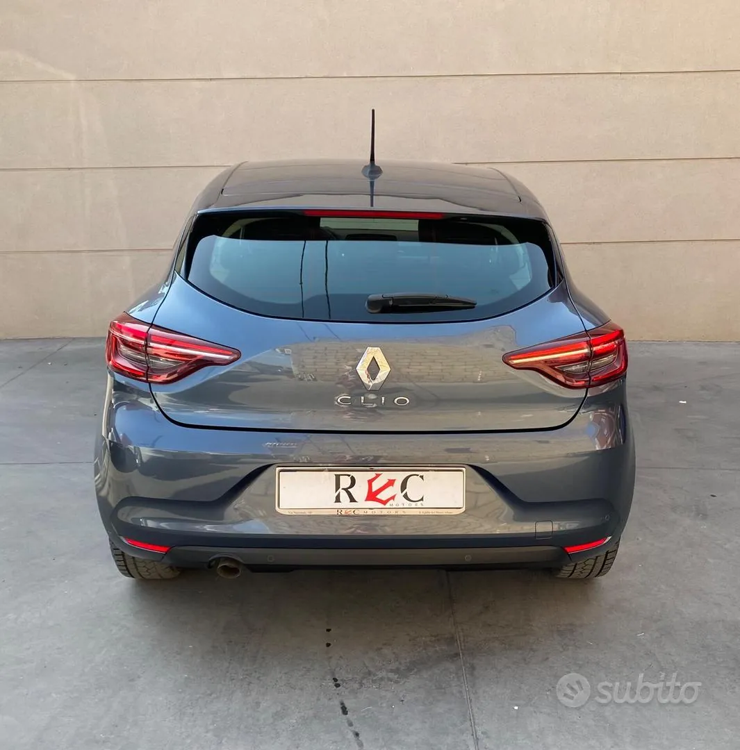 Renault Clio 2021 photo 2