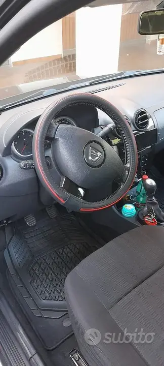 Dacia Duster 2010 photo 5