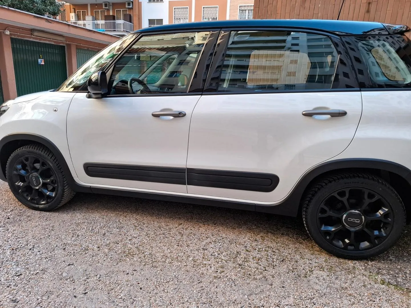 Fiat 500L 2021 photo 2
