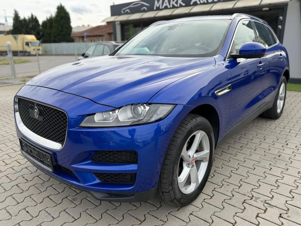 Jaguar F-Pace