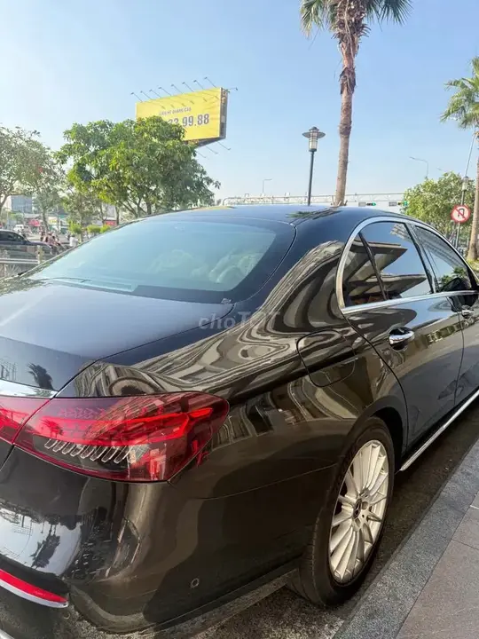 Mercedes-Benz E-Class 2021 photo 2