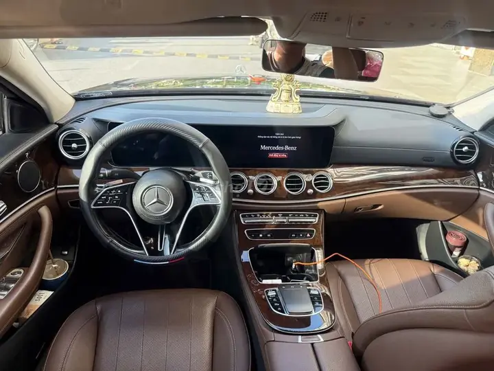 Mercedes-Benz E-Class 2021 photo 5
