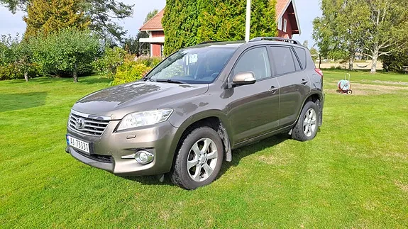 Toyota Rav4 2011 photo 2