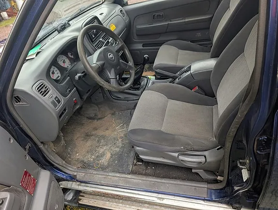 Nissan Navara 2003 photo 4