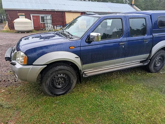Nissan Navara 2003 photo 2