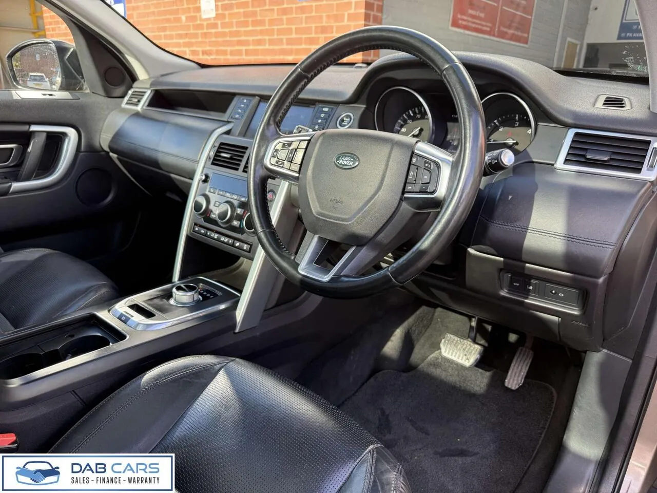 Land Rover Discovery Sport 2016 photo 4