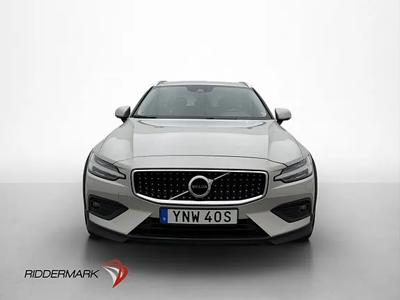 Volvo V60 Cross Country 2022 photo 2