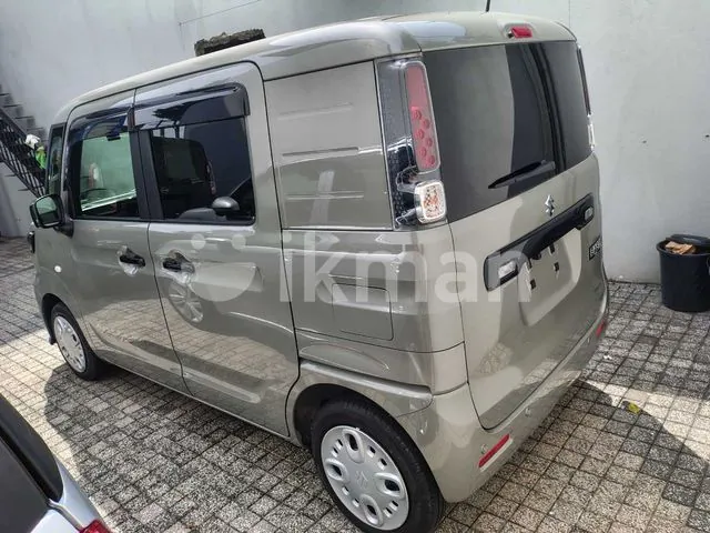 Suzuki Spacia 2024 photo 3