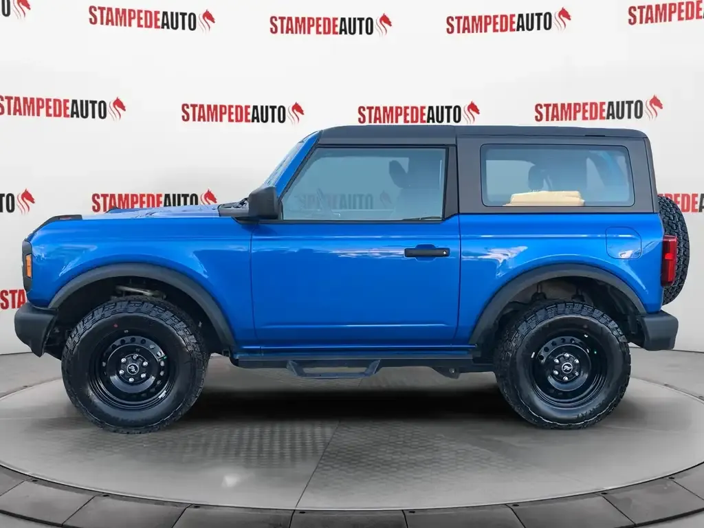 Ford Bronco 2022 photo 2