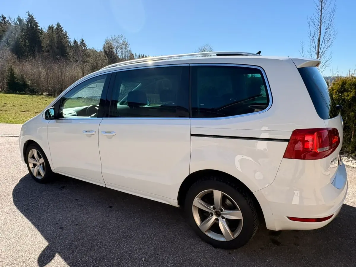 Volkswagen Sharan 2015 photo 2