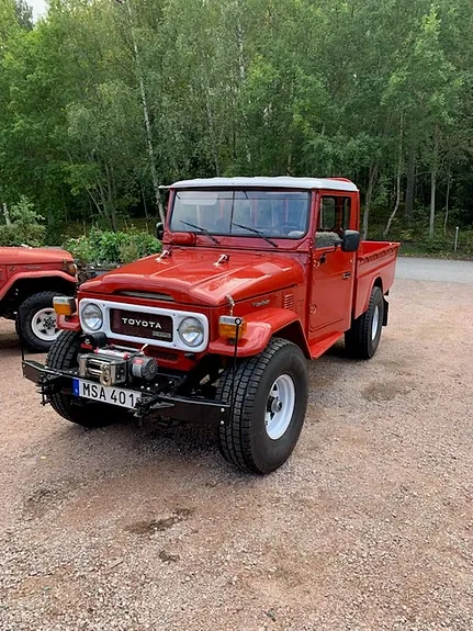 Toyota Land Cruiser 1980 photo 2