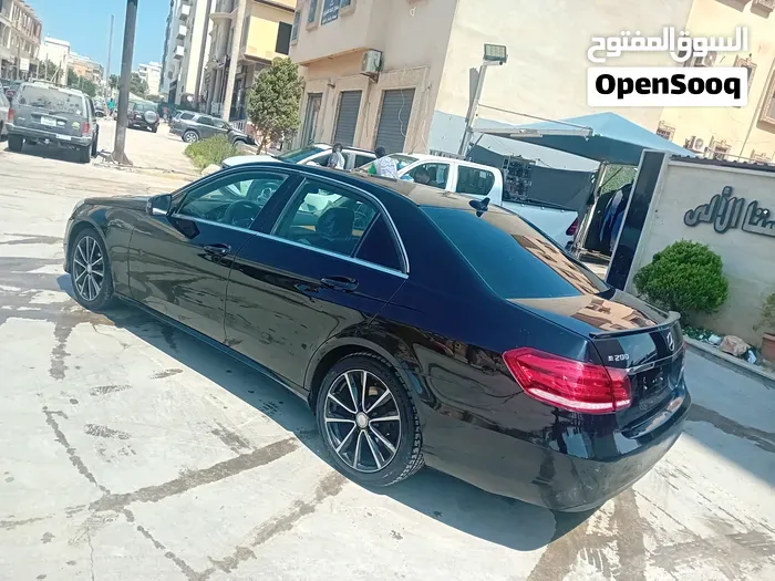 Mercedes-Benz E 200 2015 photo 4