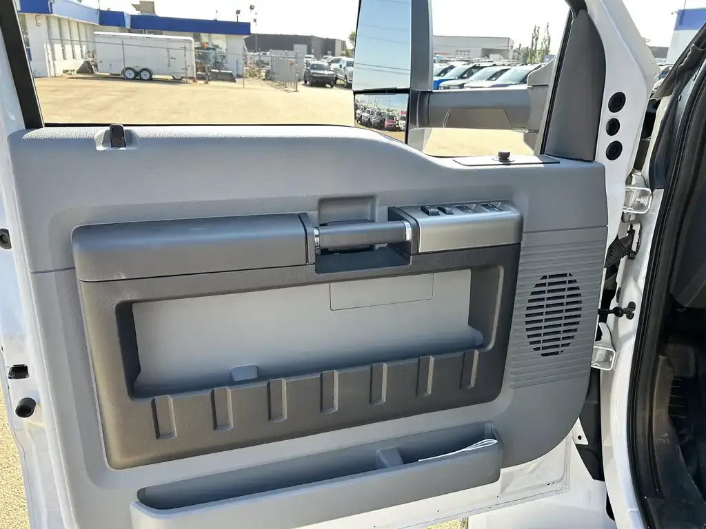 Ford F-650 2024 photo 5