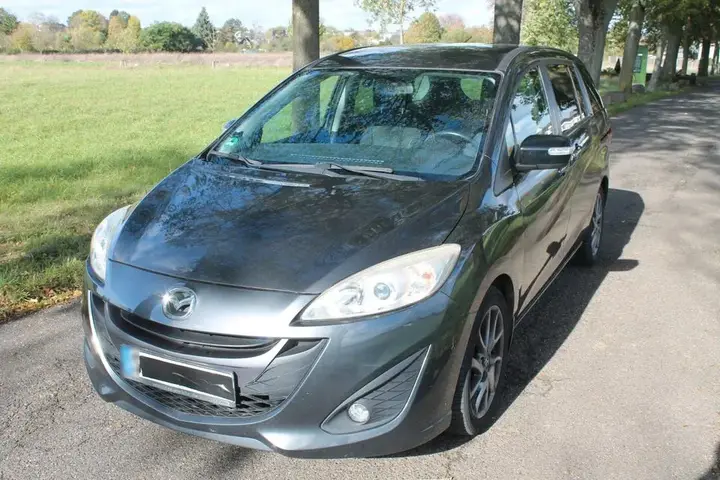 Mazda 5