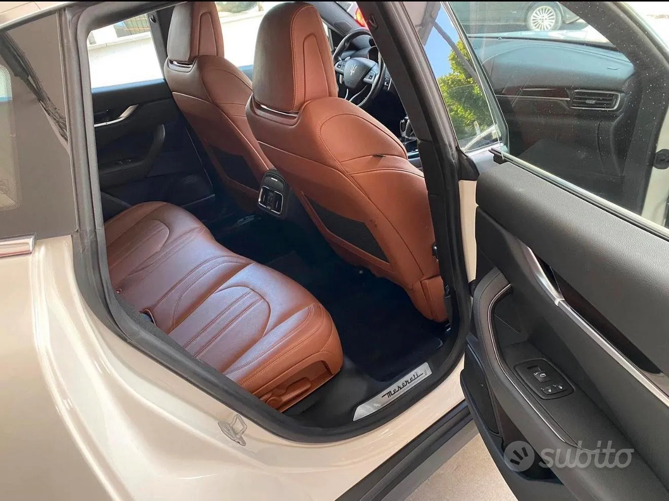 Maserati Levante 2016 photo 2